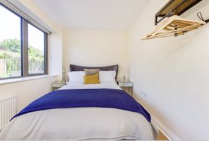 Photo 16- click for photo gallery